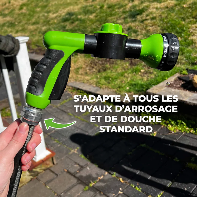 LeJetCanin adapté à un tuyau d’arrosage standard